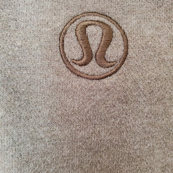 Lululemon jacket - Picture 3 of 8